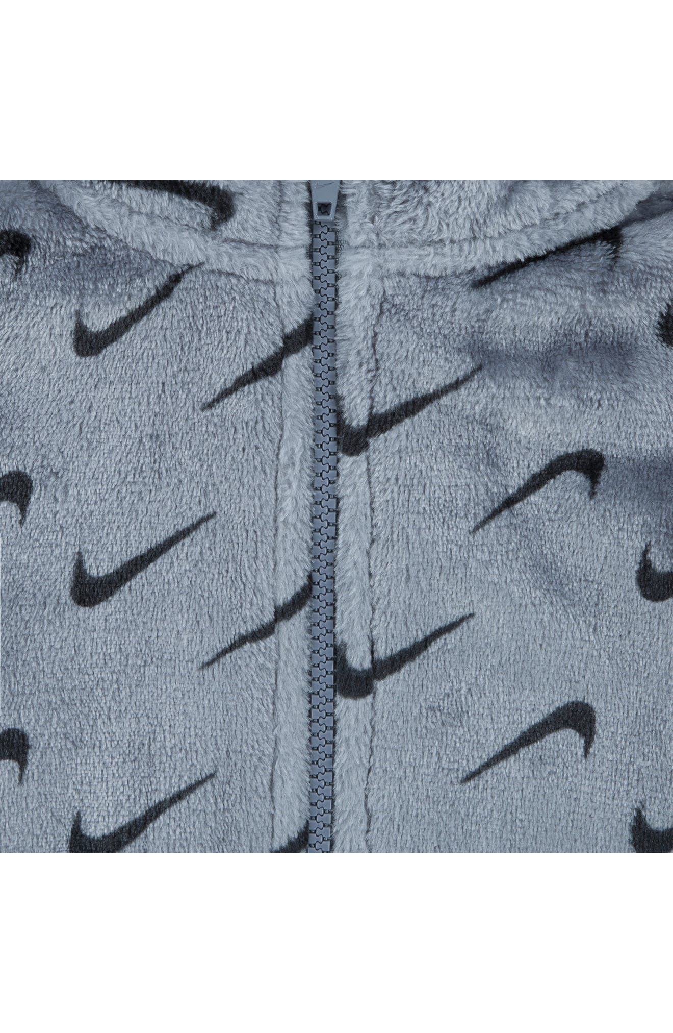 SMOKE GREY
