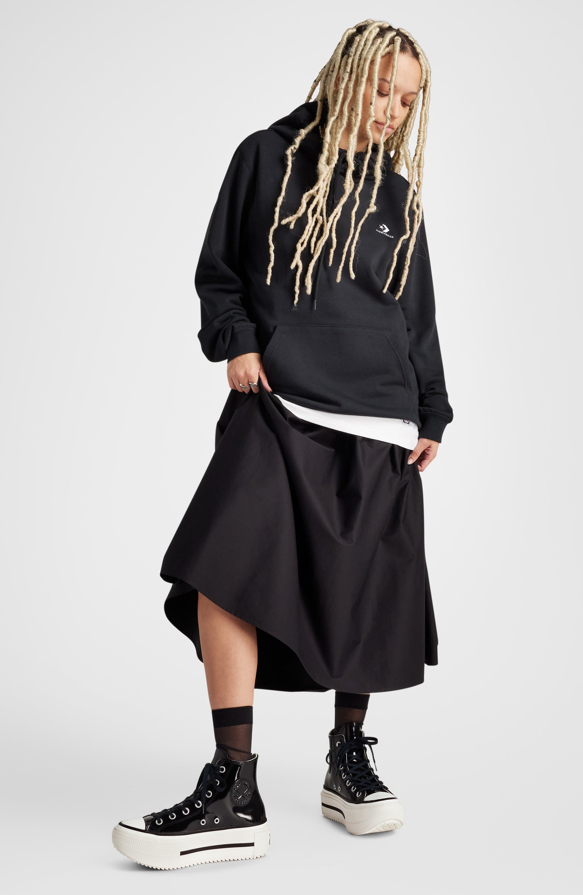 BLACK/ EGRET/ BLACK