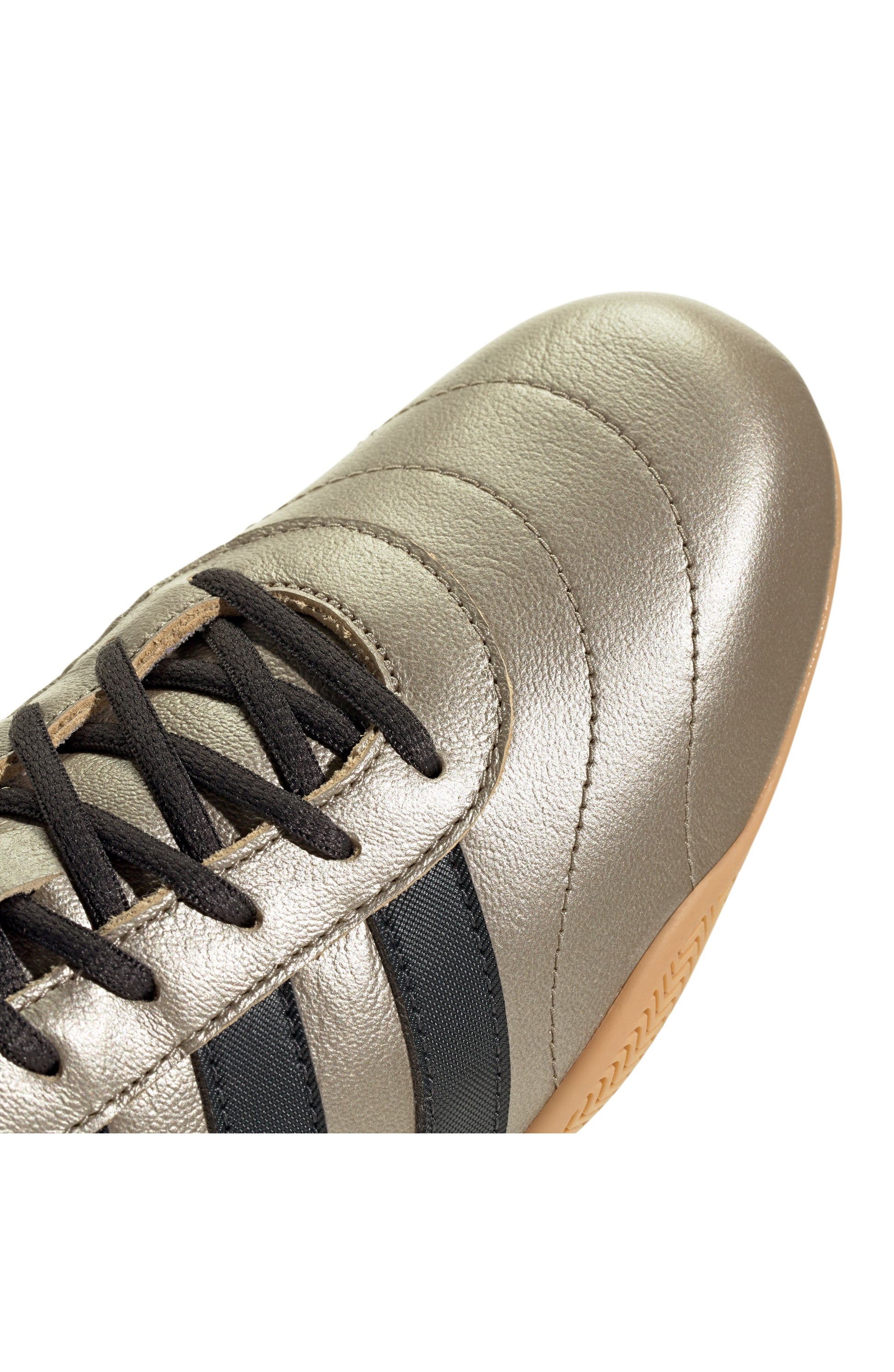 CYBER METALLIC/ CARBON/ GUM