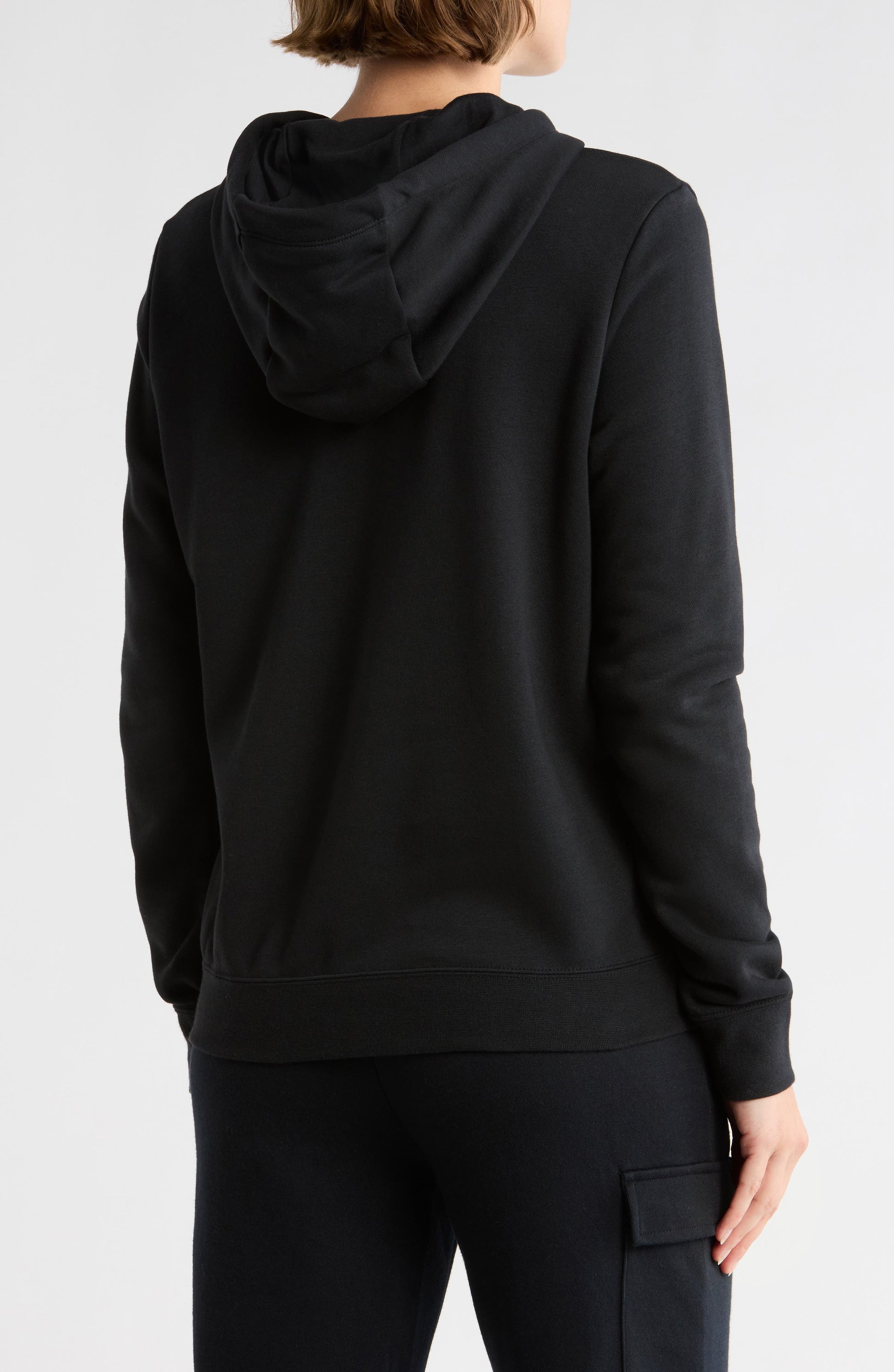 BLACK/ METALLIC GOLD