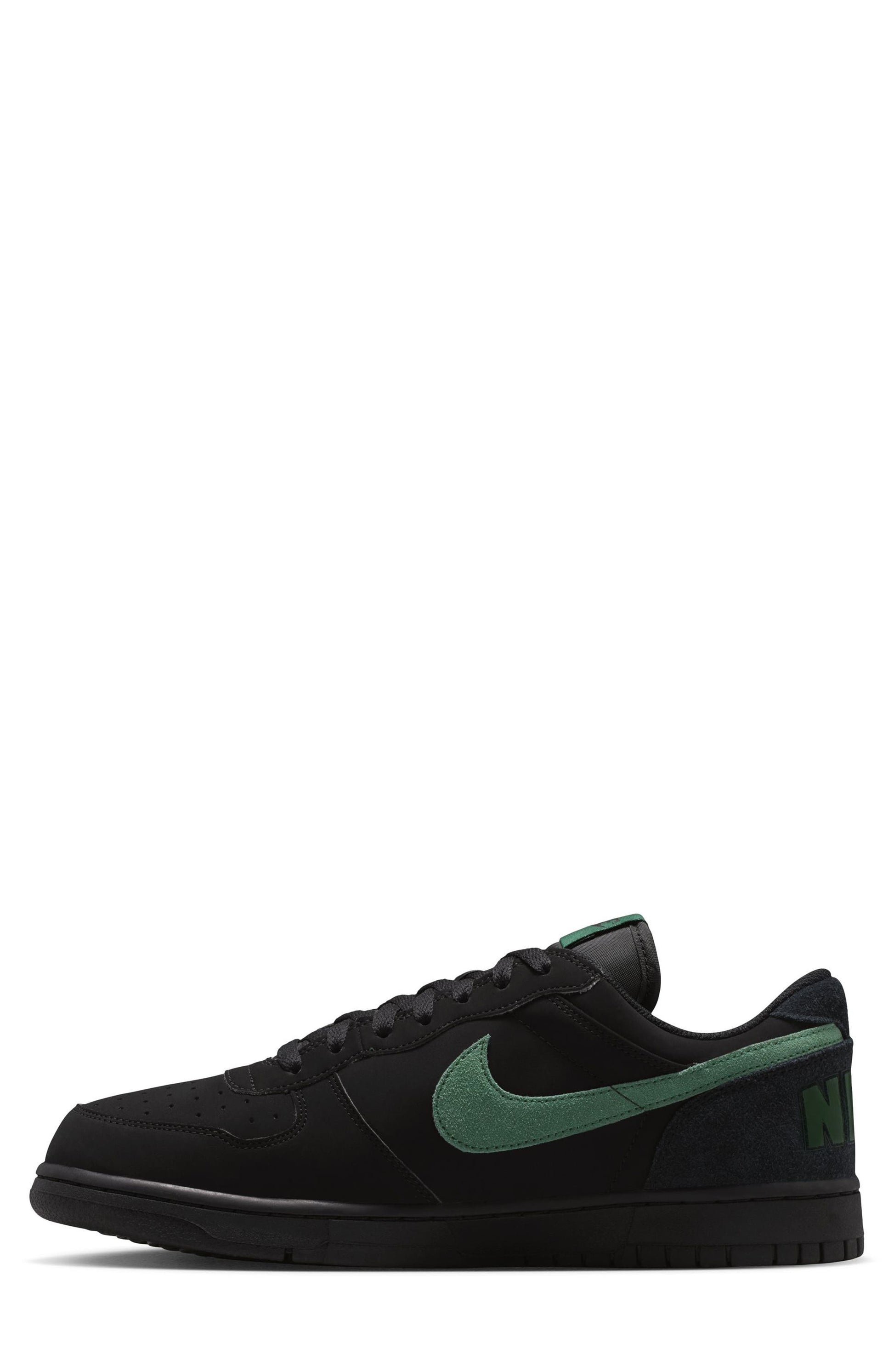 BLACK/ FIR