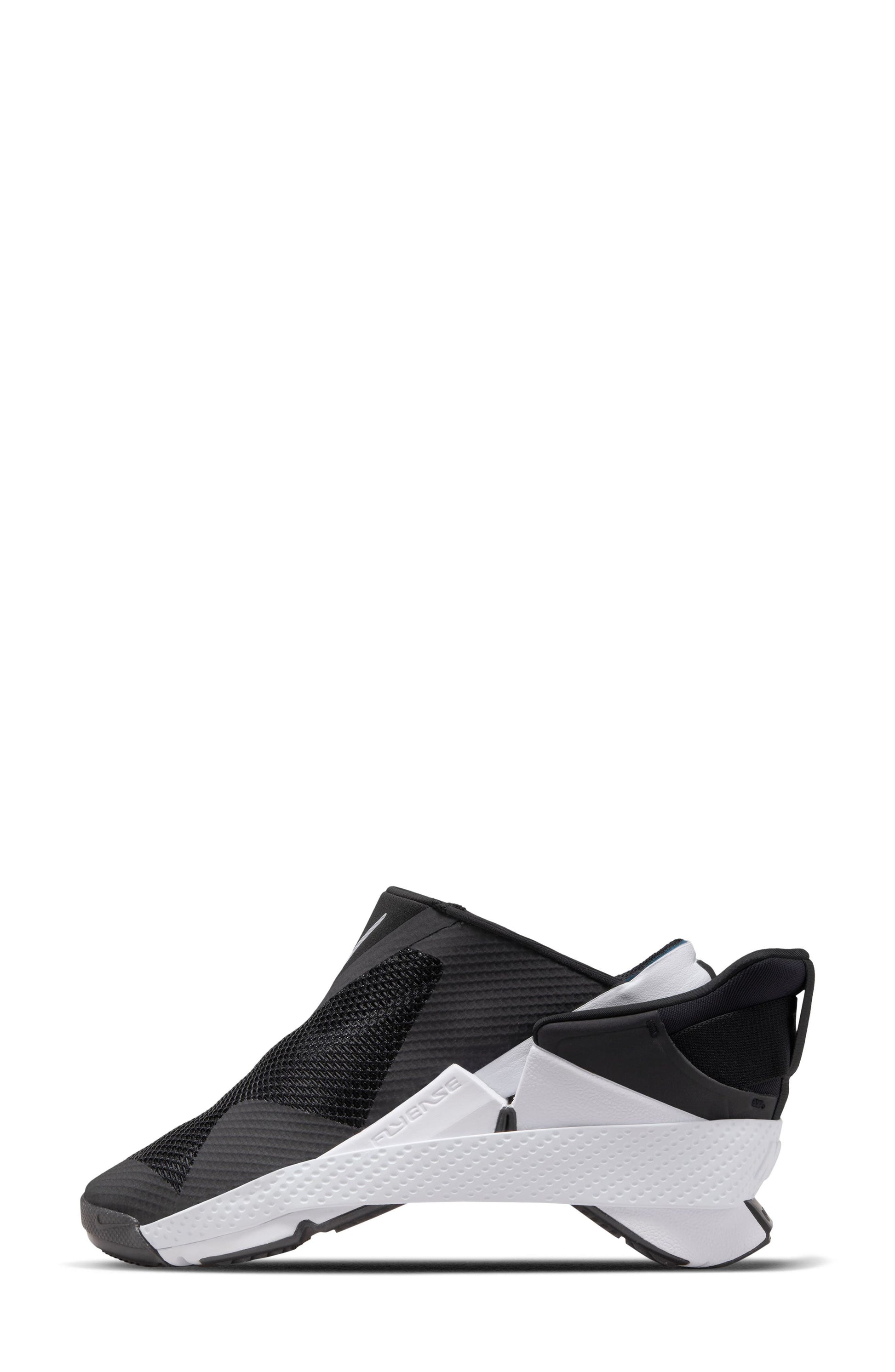 002 BLACK/WHITE