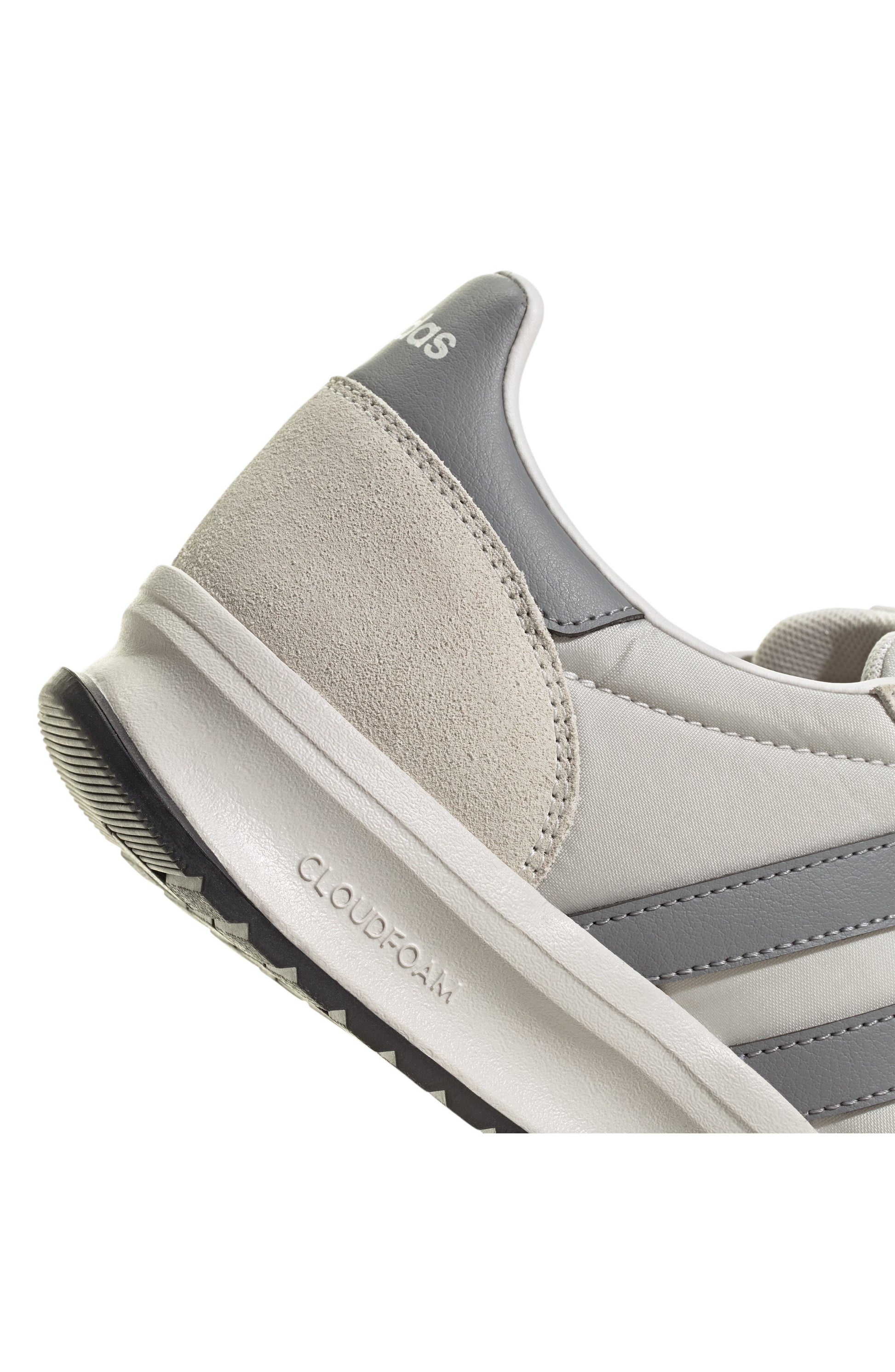 GREY / GREY / CORE BLACK