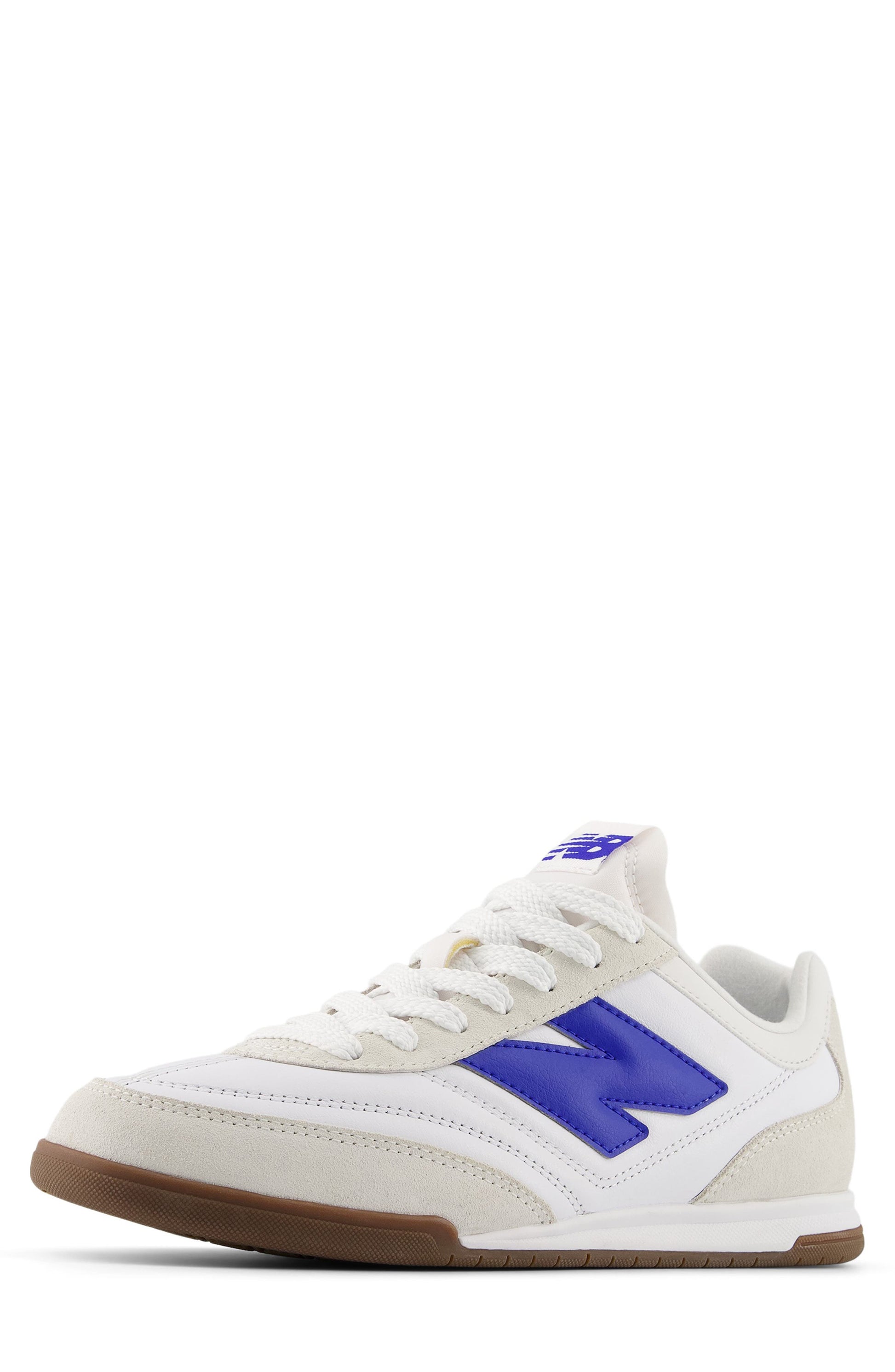 WHITE/ REFLECTION