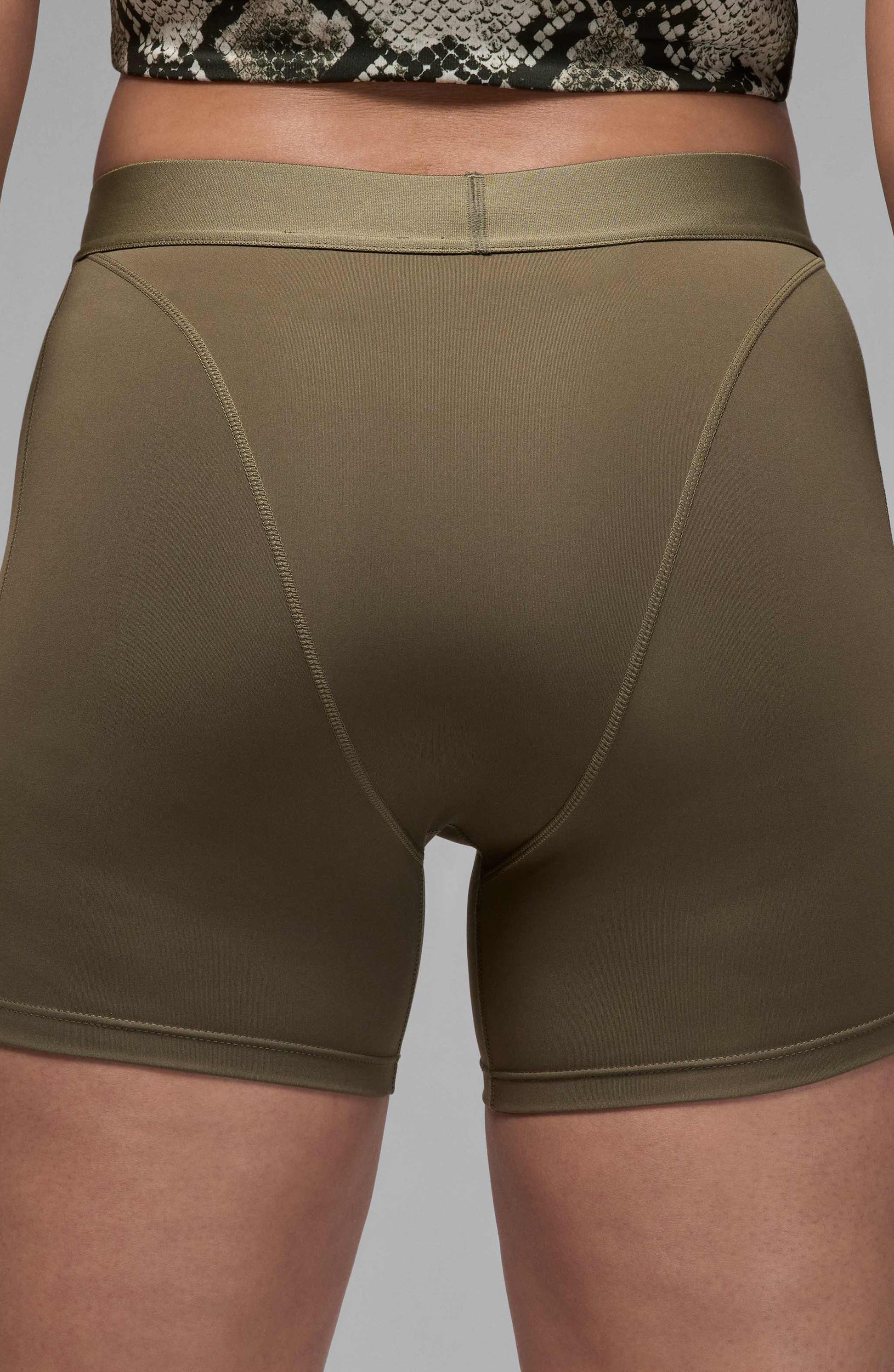MEDIUM OLIVE