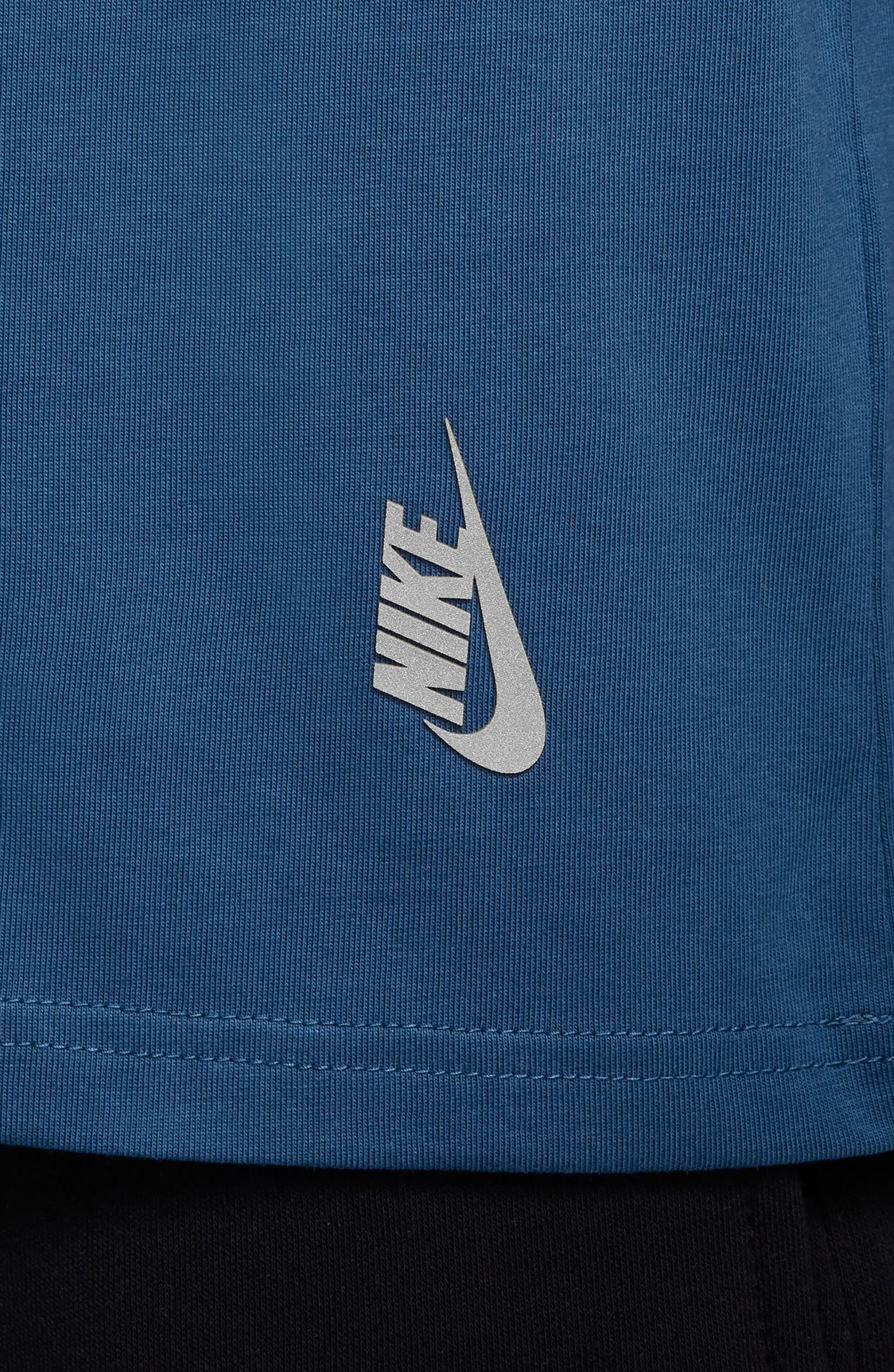 COURT BLUE