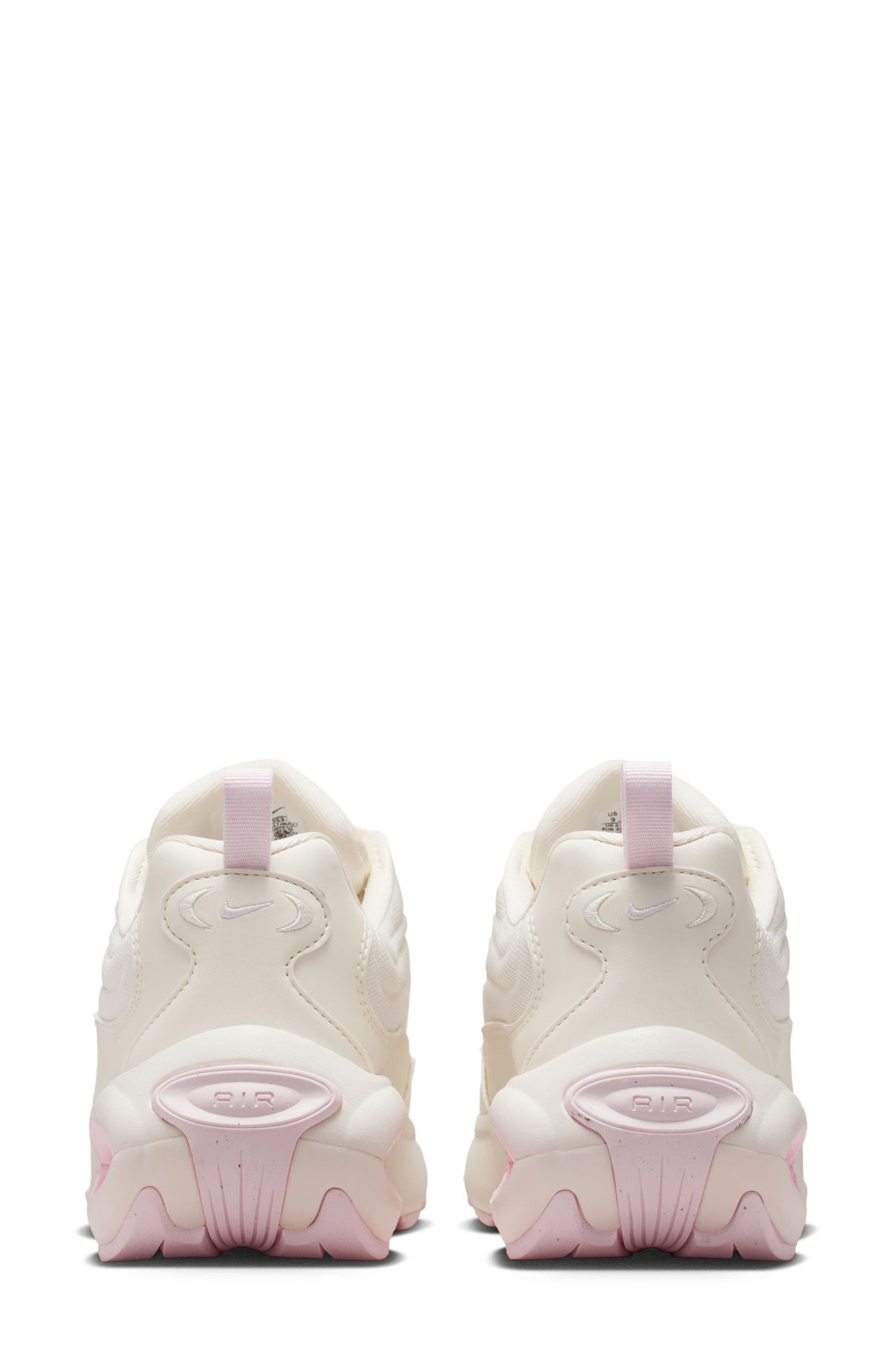 SAIL/ PINK