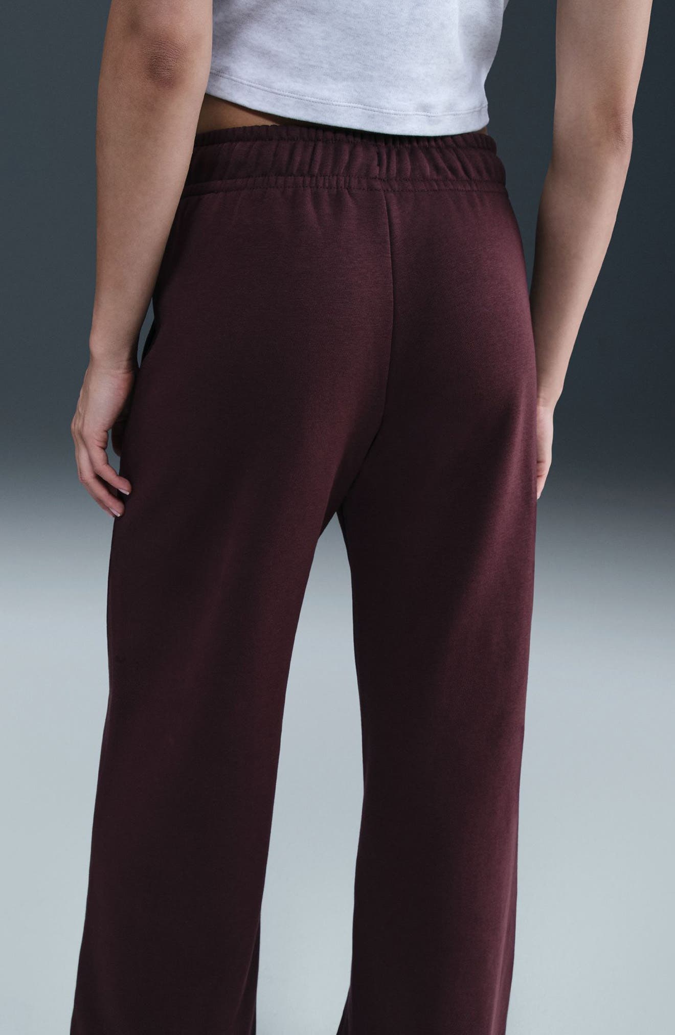 BURGUNDY CRUSH/ METALLIC GOLD