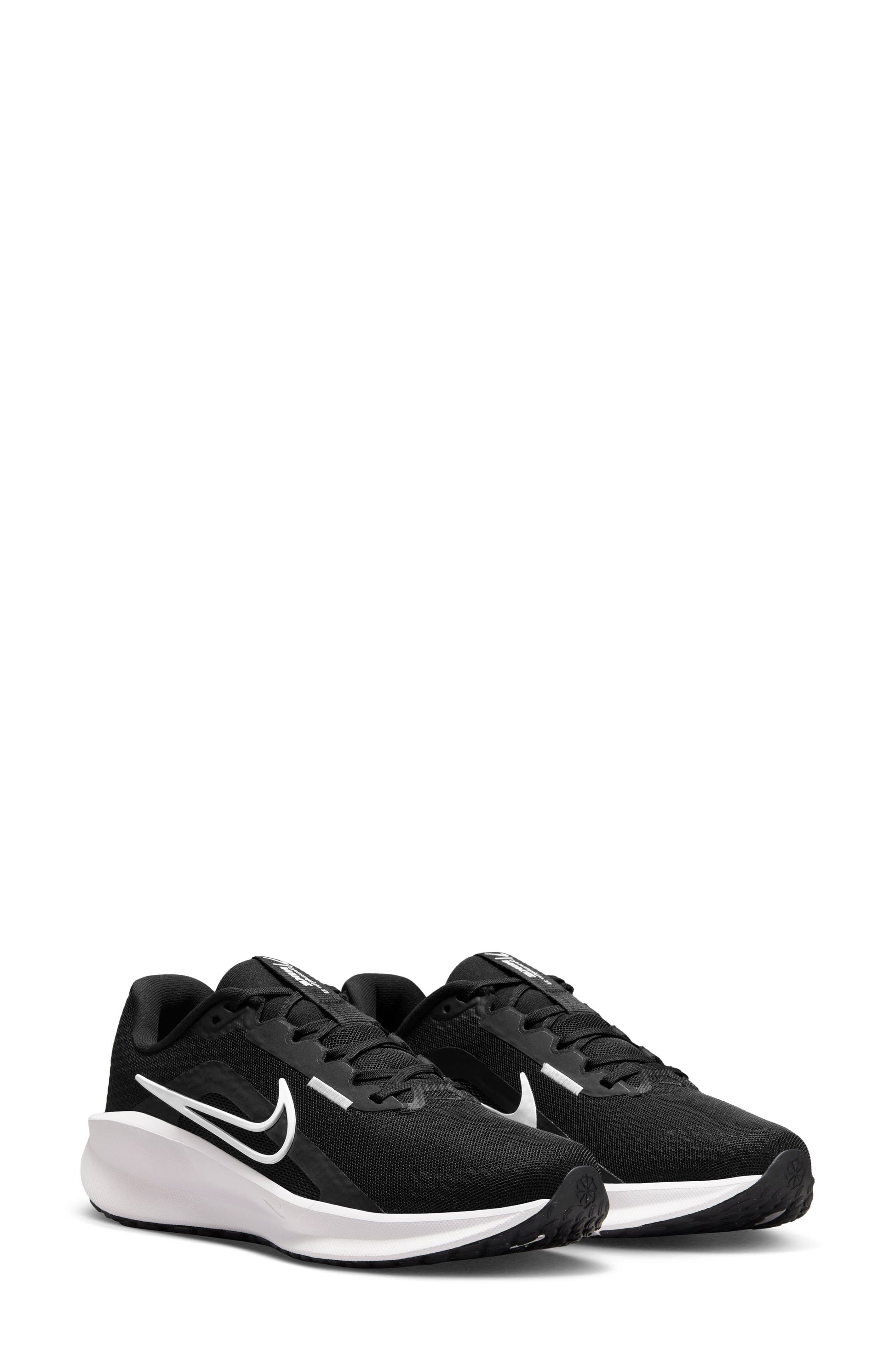001 BLACK/WHITE