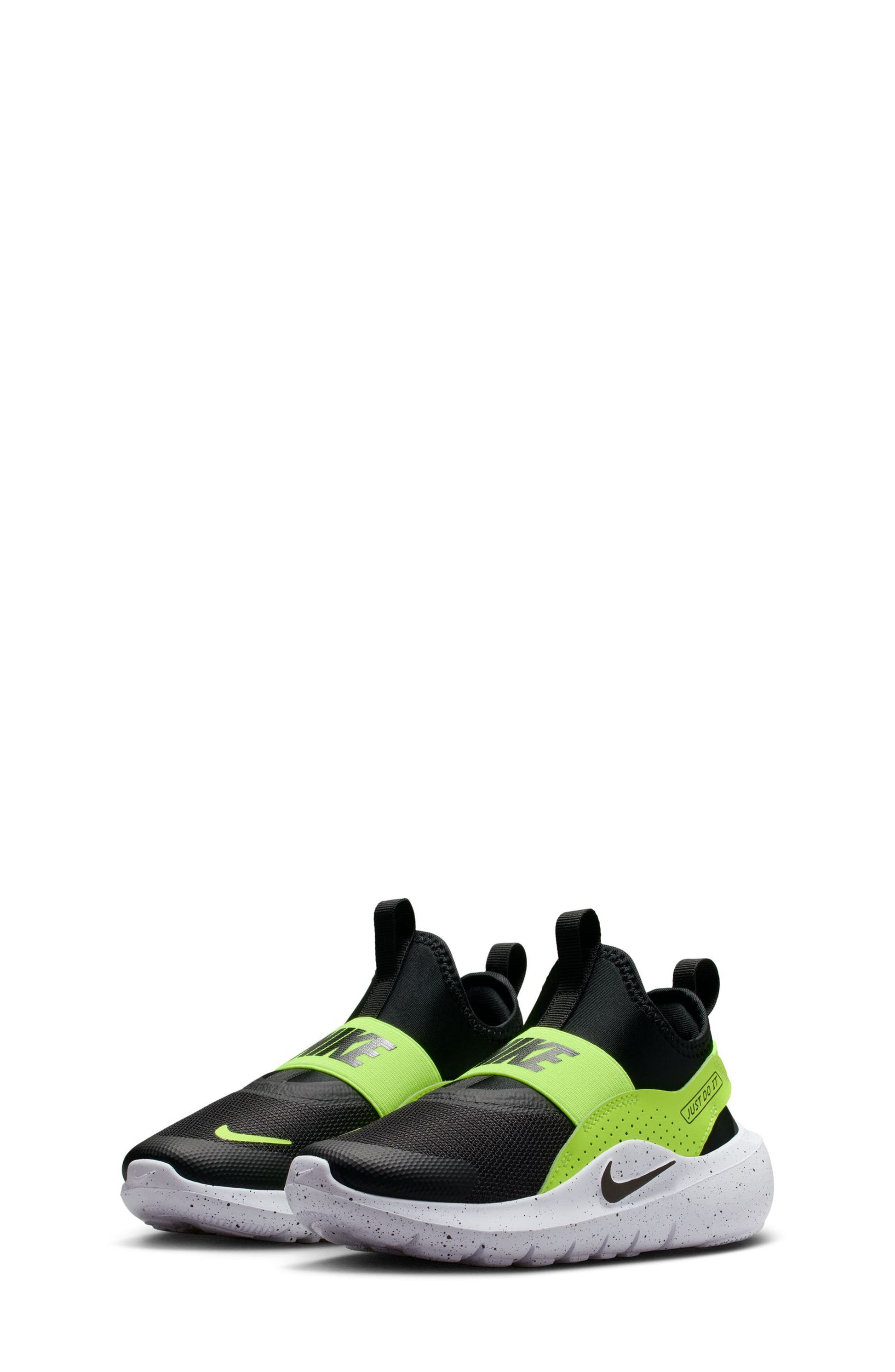 BLACK/ BLACK/ VOLT/ WHITE