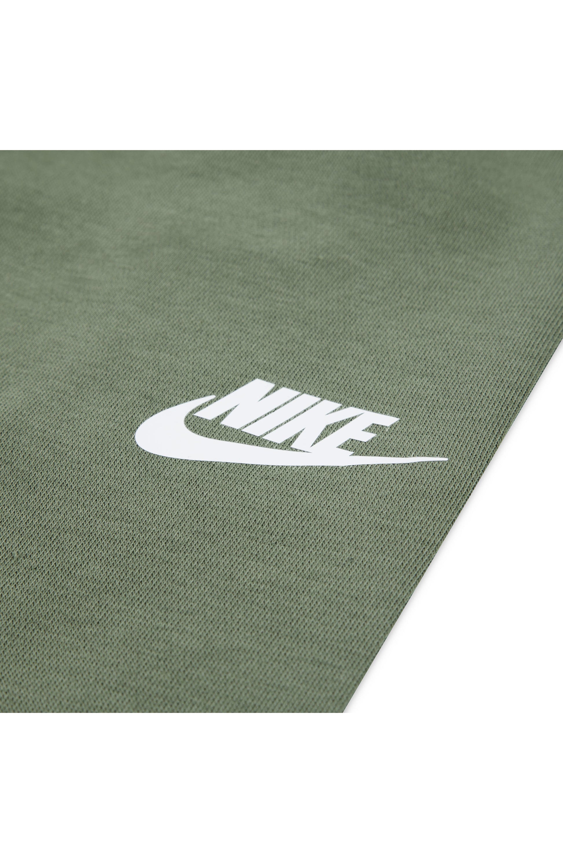 OIL GREEN