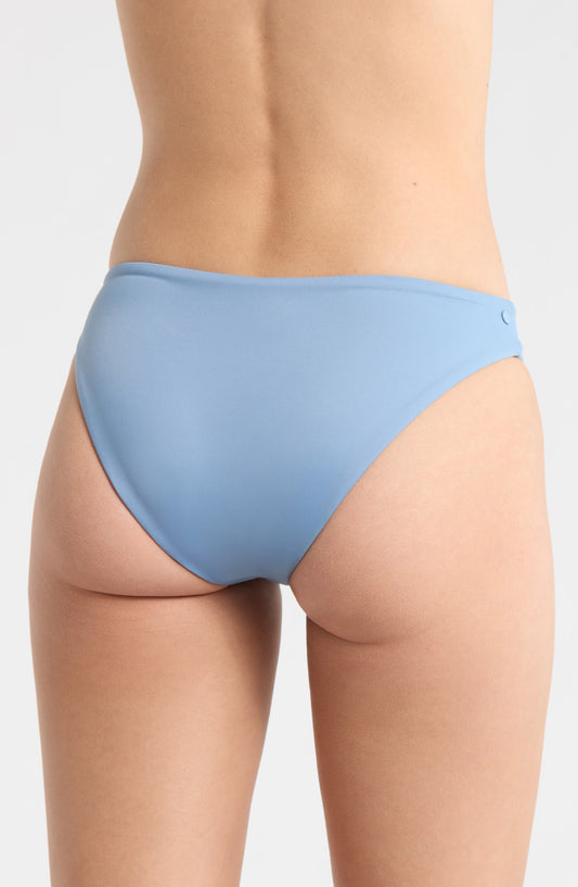 BAY BLUE