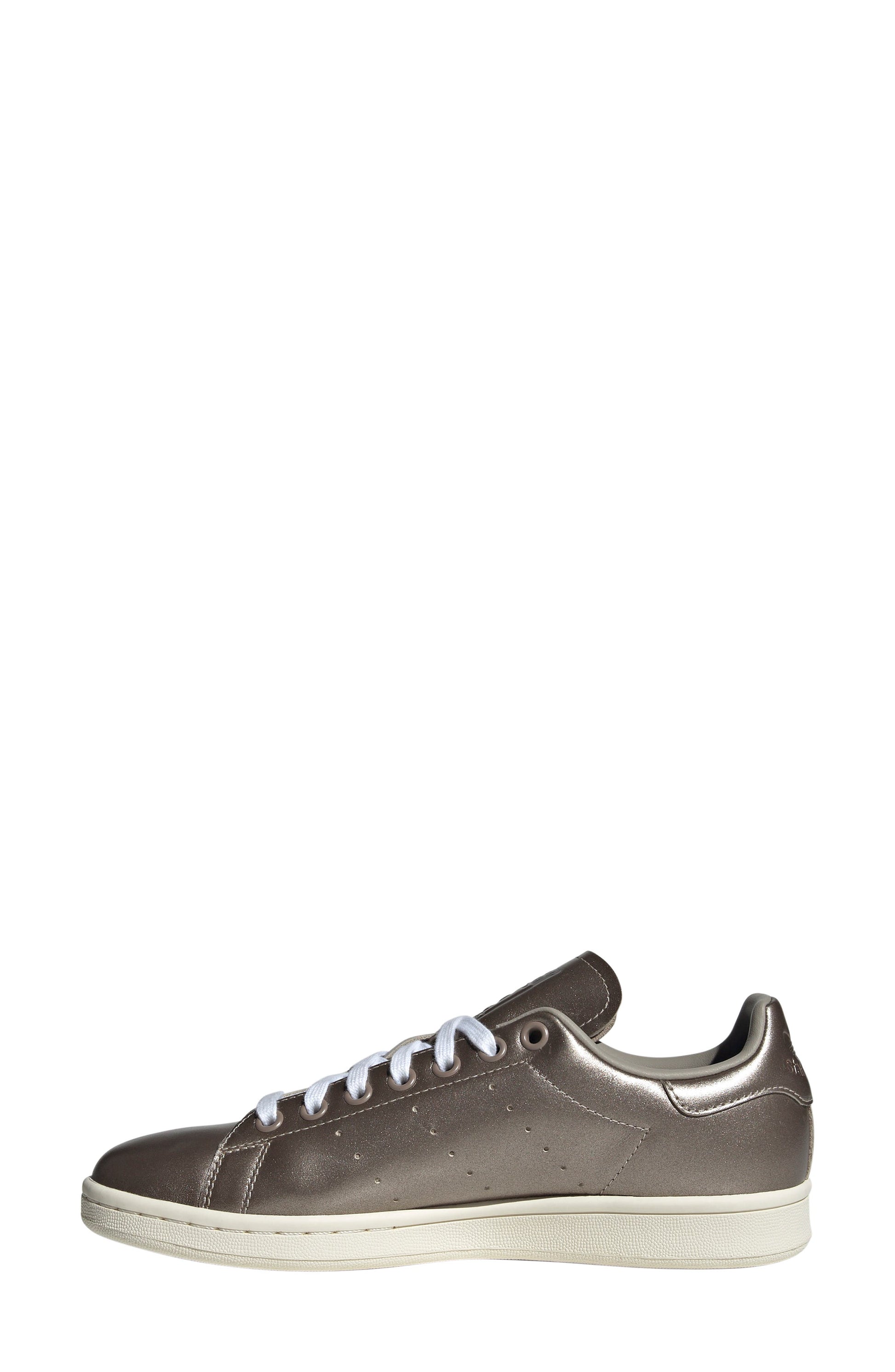 BLACK/ PUTTY BEIGE