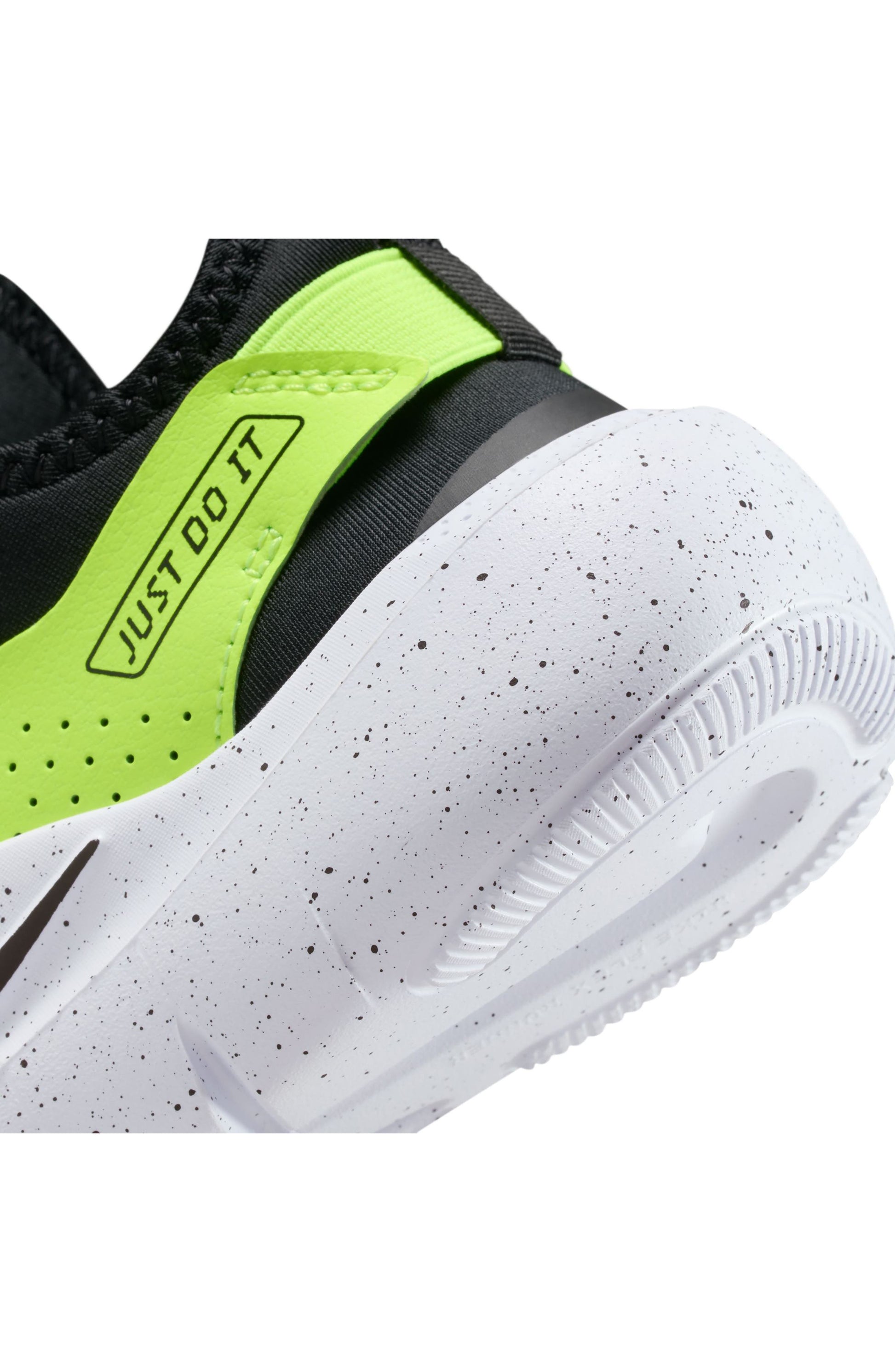 BLACK/ BLACK/ VOLT/ WHITE
