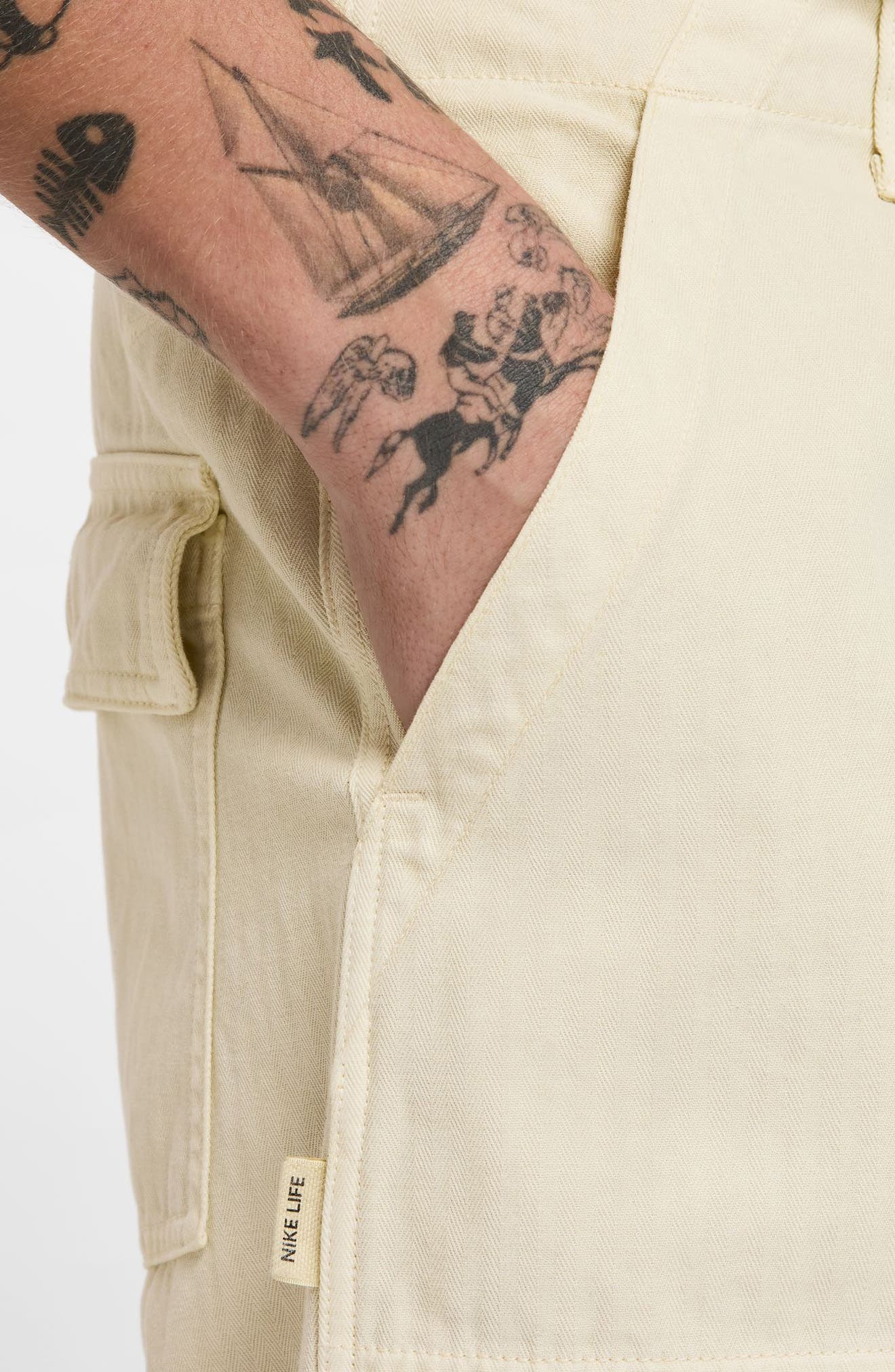 LIGHT KHAKI