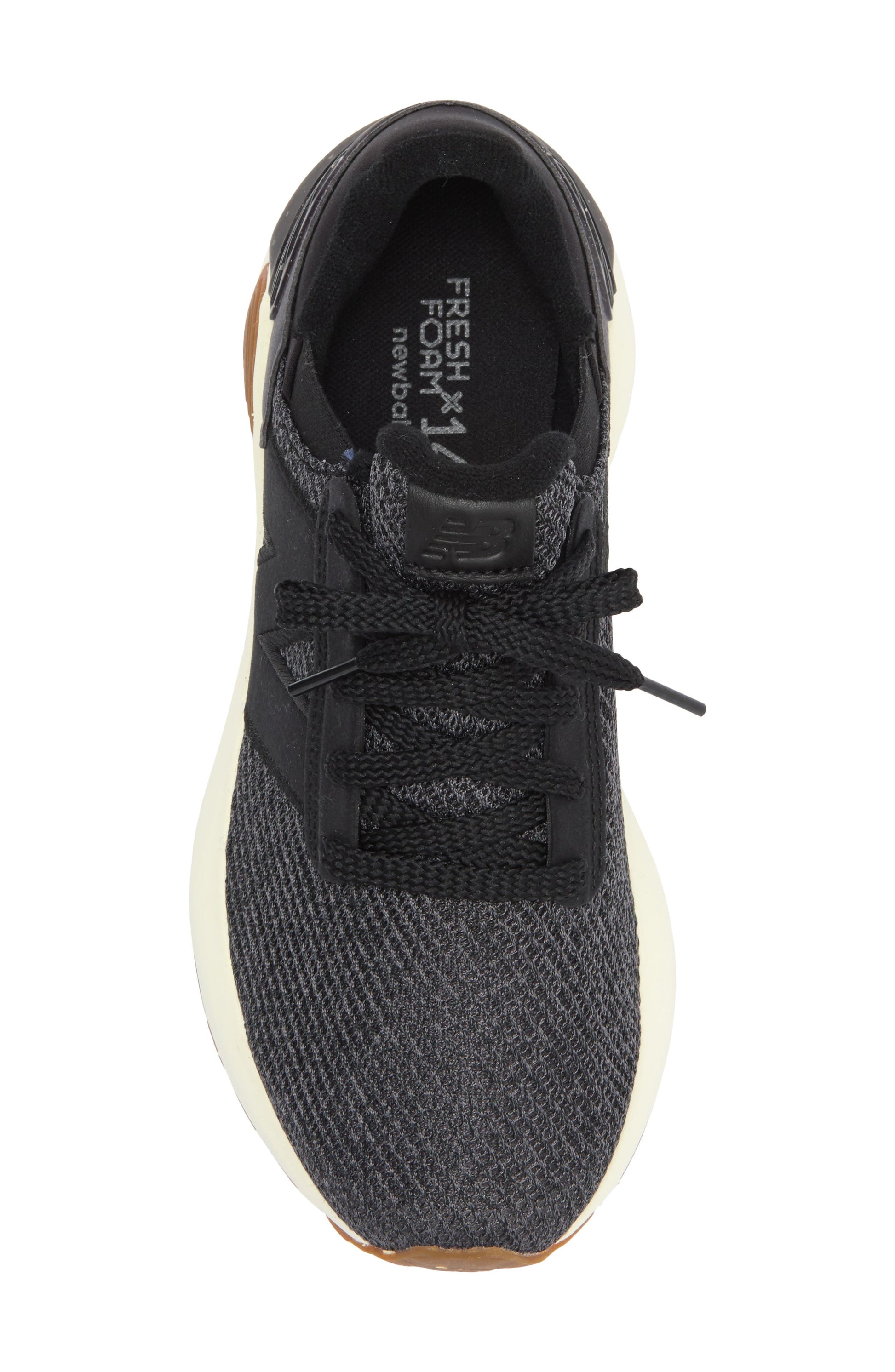 BLACK/ BLACK