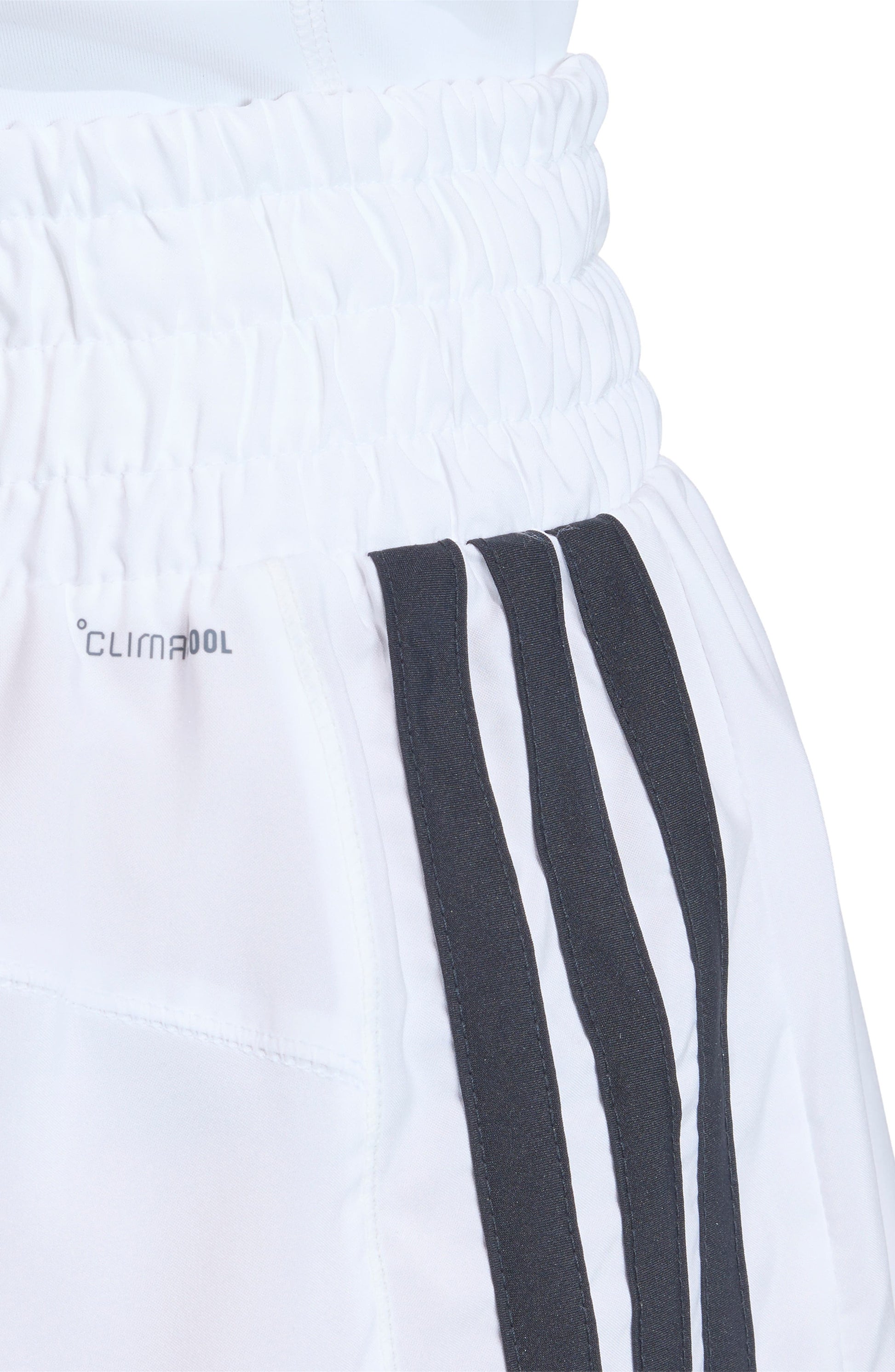 WHITE/BLACK