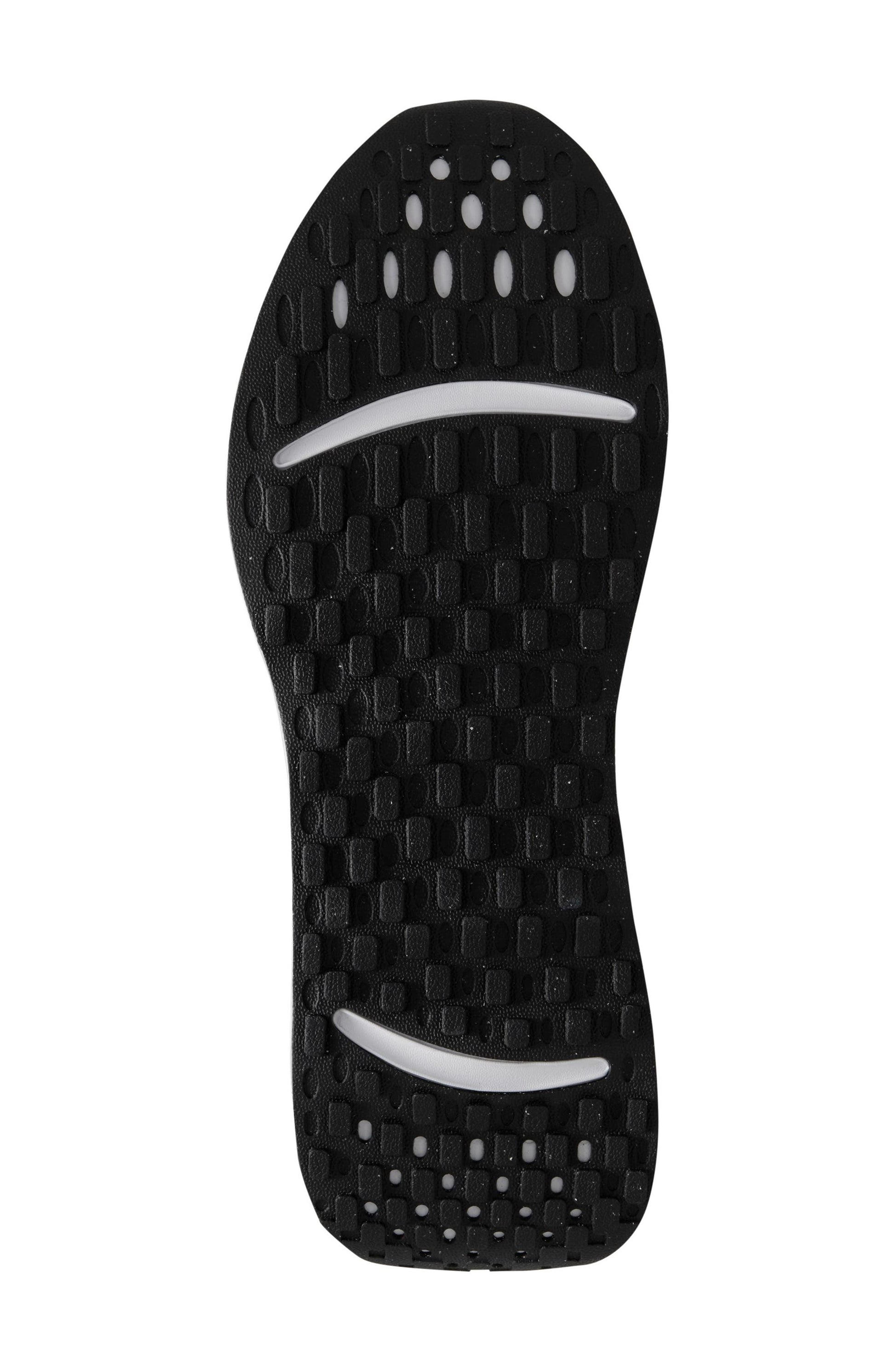 002 BLACK/WHITE