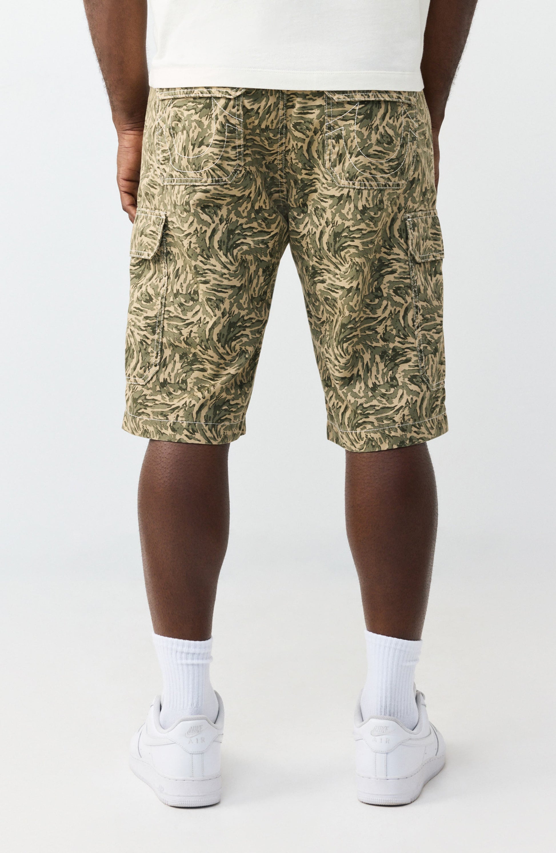 ABSTRACT CAMO